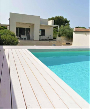 Villa Champagne e Sea - entire villa with private pool, Sirakusa